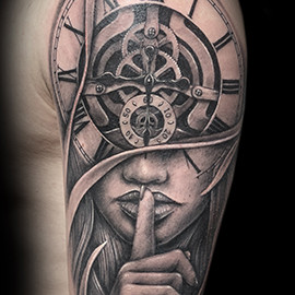 Kreuz arm tattoos männer Tattoo Kreuz
