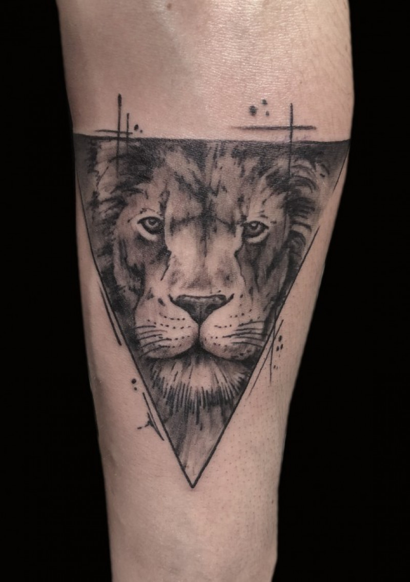 Lion Tattoo Pictures - Westend Tattoo & Piercing Wien